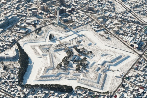被白雪覆蓋的北海道，每年冬季吸引無數台灣旅客前往體驗銀色世界。（圖／喜鴻假期提供）