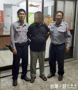 北港警方勤務落實，機警盤查逮捕毒犯。（記者陳昭宗拍攝）
