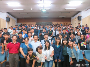 嘉義大學農藝學系舉辦考公職之路分享座談