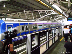 今年2月開始營運的桃園機場捷運，讓「機場捷運」站上Google公布的台灣2017年度快速竄升議題排行榜第6名。（圖／機場捷運資料照）