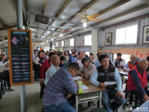 「台灣鯛產業風險管理研討會」養殖漁民出席踴躍。（記者邱仁武／攝）