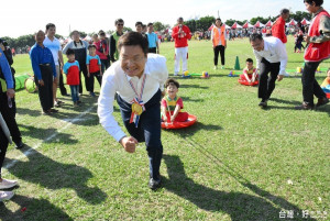 彰化幼兒園親子運動嘉年華　增進親子之間的感情