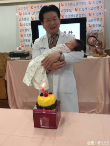 52歲初當新手父母　求子17年終於開花結果