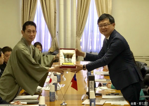 議員李退之代表議長賴美惠，希望透過這次拜會交流，未來創造屬於兩個古都的友誼互動與結合。