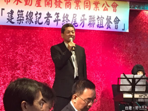 台中市不動產開發商業同業公會理事長邱崇喆分析，台中市今年推案量將在1000億元左右。（記者賴淑禎攝）