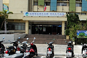 被棄養兄弟吃泡麵過年，桃園區公所伸出援手