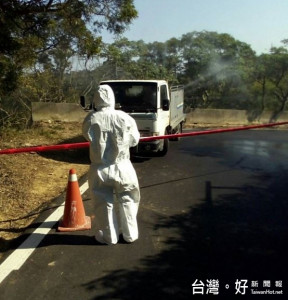 18日新竹縣家畜疾病防治所確認，湖口鄉遭遺棄的雞隻屍體，出現H5亞型家禽流行性感冒病毒陽性反應。（圖／新竹縣政府）