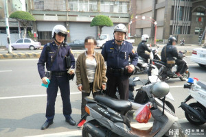 女毒犯攜帶毒品交通違規 遭眼尖警逮