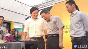 密謀第三勢力共主？ 柯:做好市政拚連任