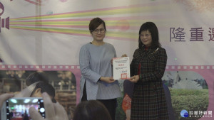 稻江廣設41屆畢展　學生VS校友「逐愛追夢」