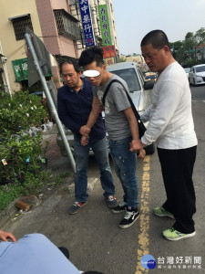 南投分局破詐騙集團逮住二名車手送辦。