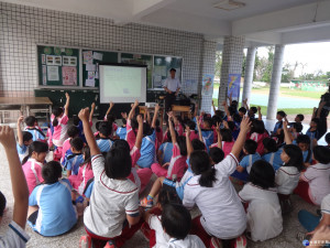 為因應中小學寒假與農曆春節假期銜接順暢，教育部國民及學前教育署決定2018年1月19日（週五）結束上學期課程後，1月22日（週一）、1月23日（週二）、1月24日（週三）先提前上3天的下學期課程，之後才開始放1月25日（週四）～2月20日（週二）的寒假與農曆春節。（圖／資料照）