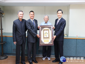 大里農會最高齡農事小組長林火旺退休。林重鎣攝