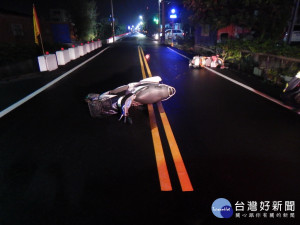 老婦人酒後載孫子發生車禍。林重鎣翻攝