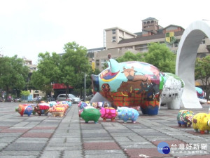 慶祝義民文化祭 彩繪神豬比賽開始