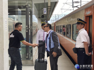 觀光希望列車開通，遊客到台東玩更輕鬆。（台東縣政府觀光旅遊處提供）