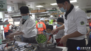「城市小田園」蔬菜變菜餚　健康午餐大挑戰