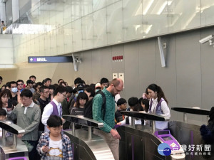 桃園捷運的營運及財務狀況最近引發各界討論（圖／資料照片）