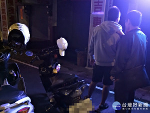 男子飛車賣毒衝業績  眼尖警攔查褲襠起出毒品