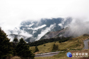 南投縣公告近日禁止於登山區等活動。（記者扶小萍攝）