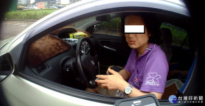 地牛翻身驚逃出 駕駛精神不支昏睡路旁
