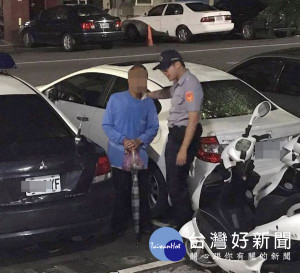 老翁外出失聯，家屬著急報警，北港警方積極協尋，幫助一家平安團聚。（記者陳昭宗拍攝）