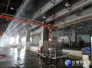 台北市近期又傳出家禽批發市場出現雞隻染有H5N2亞型禽流感病毒，台北市動物保護處表示，目前與染病雞隻同批的屠體已全數化製銷毀，家禽批發市場也加強清潔消毒，並停止屠宰淨空8小時。（圖／台北市動物保護處）