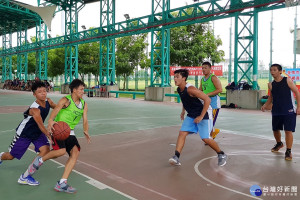 佳里分局、佳里扶輪社、佳里區籃球委員會合辦「青春盃」3對3籃球錦標賽。