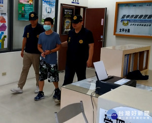 施俊鴻涉嫌殺人被移送。林重鎣攝