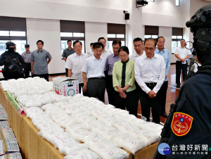 林全頒發緝毒有功人員獎狀  宣誓政府打擊毒品決心