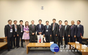 桃園市長鄭文燦率市府團隊，拜會眾議員兼國土交通副大臣秋元司。