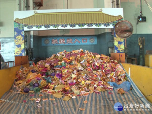 宣傳紙錢集中燒 環保局推薄金包