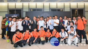 桃園市長鄭文燦，出席「桃捷AR智慧科技迎賓」記者會。