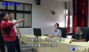 調解委員宣導交通安全。林重鎣攝