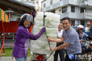 提升果品價值確保消費安全　員林市免費發放水果套袋給果農