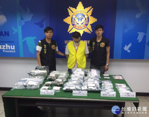 蘆竹警方查獲鄭姓嫌起出價值700多萬元的各種毒品。