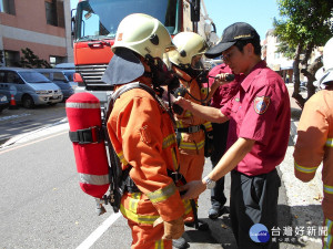 強化救災應變能力　馬公消防分隊舉行火災搶救實兵演練