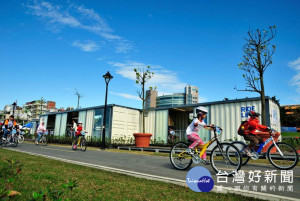 9月持軍人證或教師證至市轄河濱自行車租借站，租車即享有8折優惠。
（圖／高管處提供）
