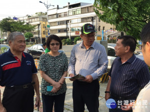 交通局會勘停車場。林重鎣攝