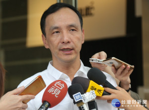 市長朱立倫接受媒體記者訪問，指山區的情況與都會的情況不同，會做調整跟判斷因應。（圖／記者黃村杉攝）