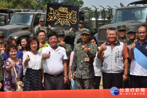 田中鎮長秋節慰問老榮　致贈加菜金給駐地國軍官兵