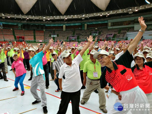 桃市重陽季系列活動   長青趣味競賽2100人與會