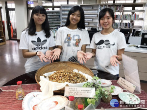 蘆洲永平圖書館復育秀英花，找回三蘆消失的記憶。（圖／市圖提供）