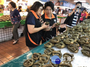 衛生局長蔡紫君呼籲所有食品業者應對自身製售之產品善盡全責，勿存僥倖或隱瞞通報之心態。