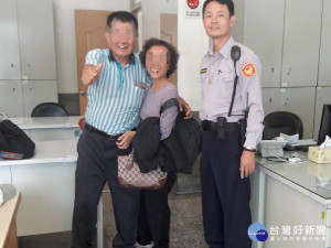 老翁遺失背包警尋獲 失主大讚真正好