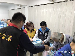 1061113愛滿滿心暖暖活動  二手物資關懷弱勢