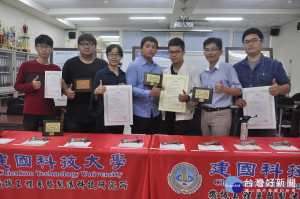 張建國科大機械工程系師生參加第2 1屆日本史特林引擎競賽榮獲RC組銅牌及大會金賞。