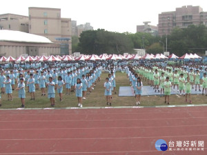 光復校慶精彩表演 期許開拓學生視野