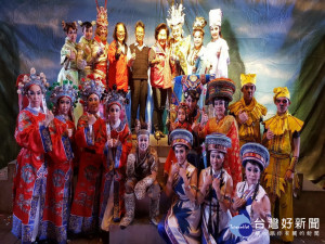 光正國小校慶請歌仔戲演出。林重鎣攝