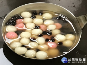 吃湯圓不能過量。林重鎣攝
